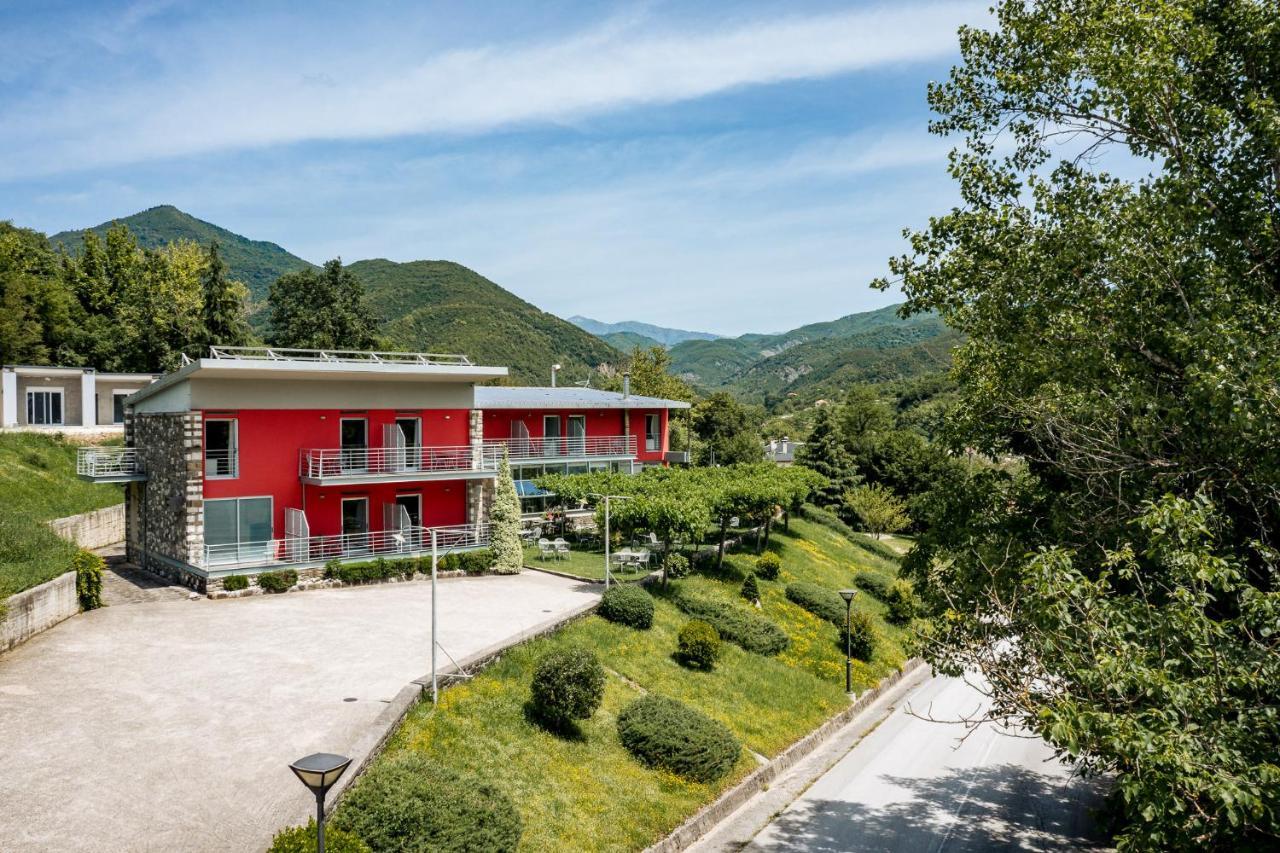 Gefiri Plakas Hotel, Tzoumerka Esterno foto