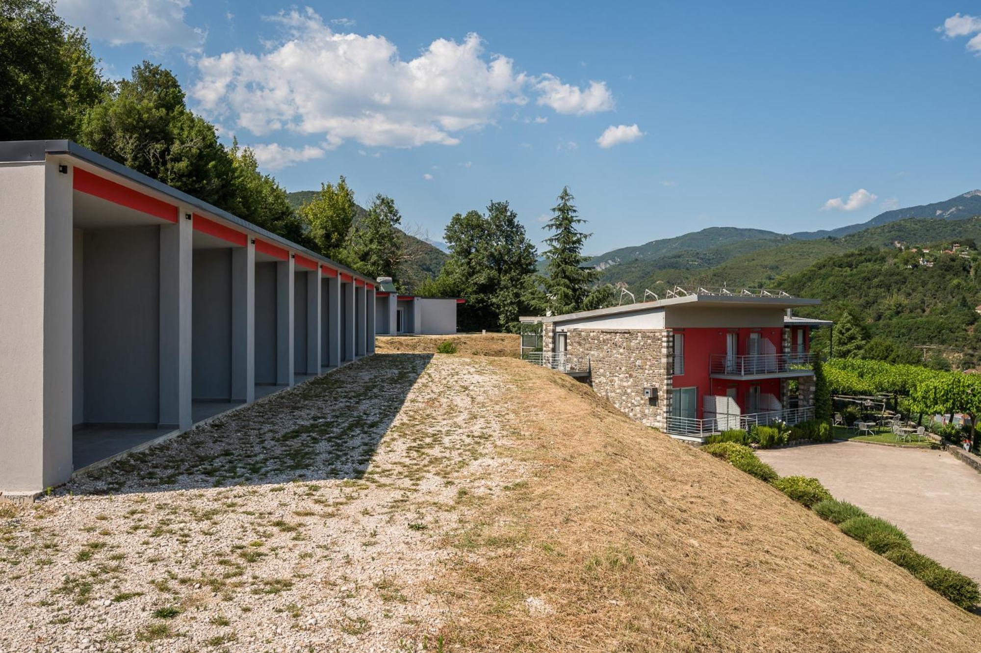 Gefiri Plakas Hotel, Tzoumerka Esterno foto