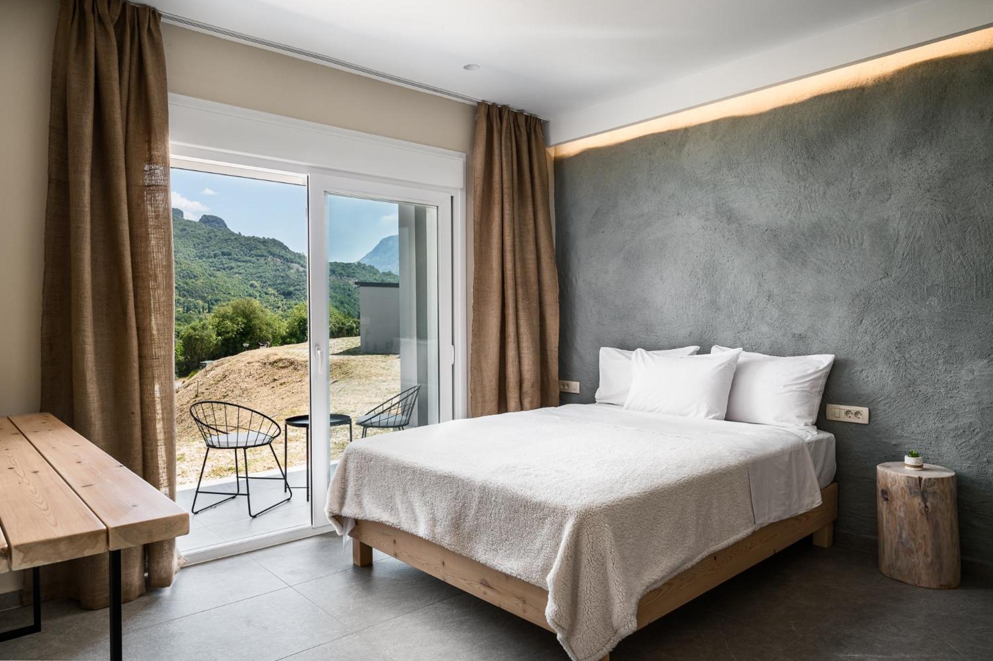 Gefiri Plakas Hotel, Tzoumerka Esterno foto